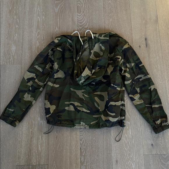 Forever 21 Camouflage Hooded Windbreaker Light Jacket - Picture 4 of 4